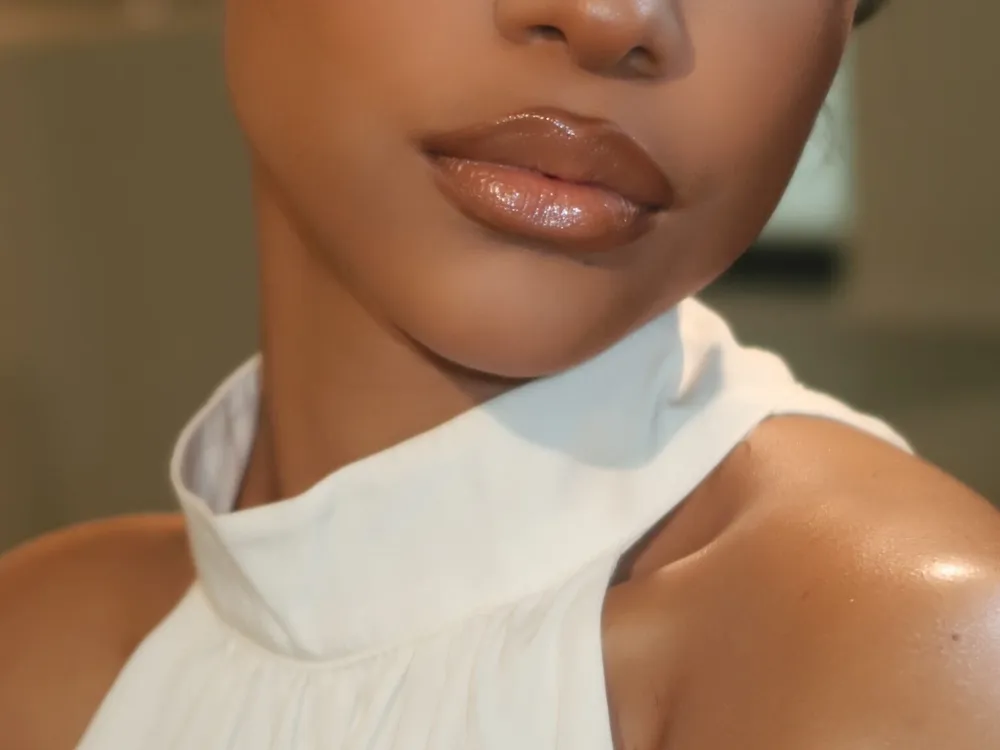 NUDE MAKEUP